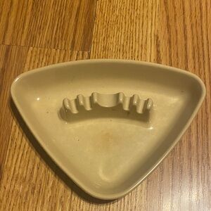 Ashtray Mid Century Modern Ges-Line Triangle Melamine Beige Ashtray Vintage 361